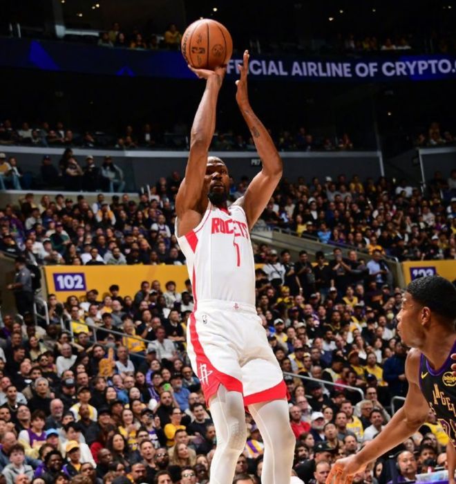 火箭0-2落后湖人 新三巨头强势碾压杜兰特复出阵