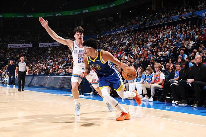 雷霆力克勇士迎5连胜 桑托斯22+11难挽败局